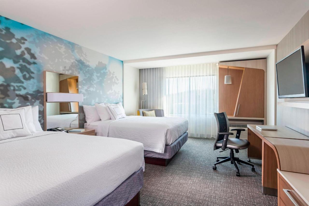 Courtyard By Marriott New York Queens, Jamaica Buitenkant foto